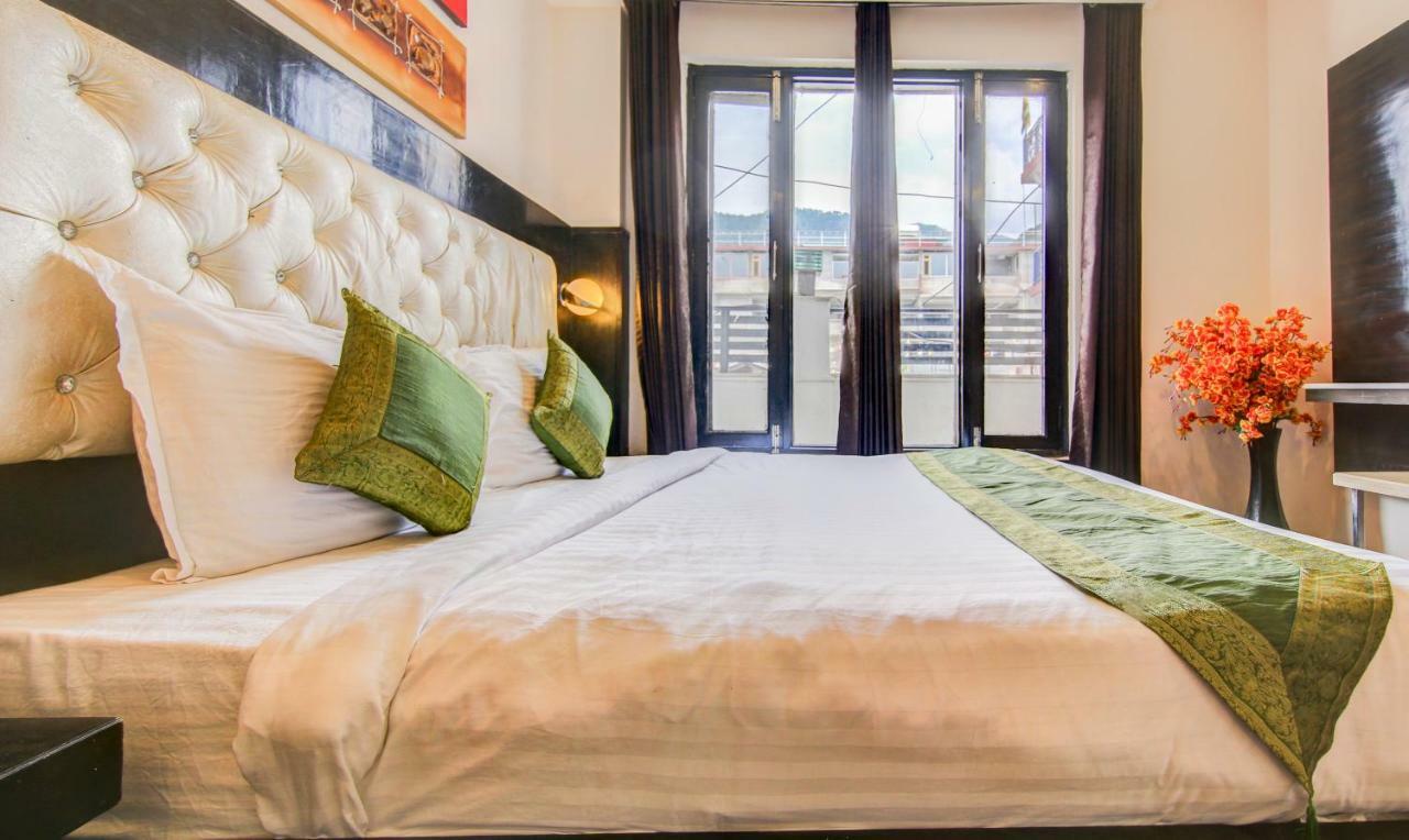 Lavish Inn 다람샬라 외부 사진