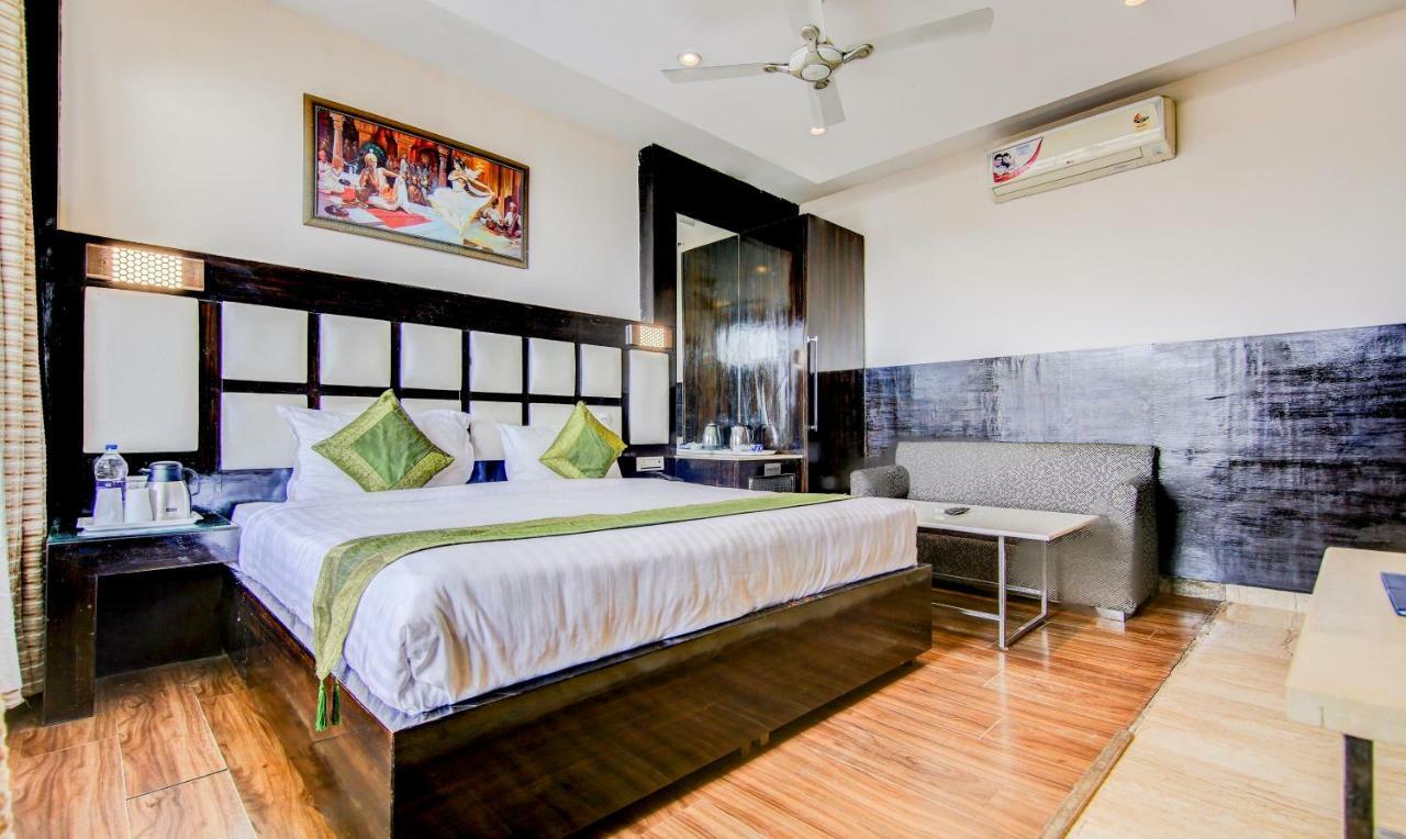 Lavish Inn 다람샬라 외부 사진