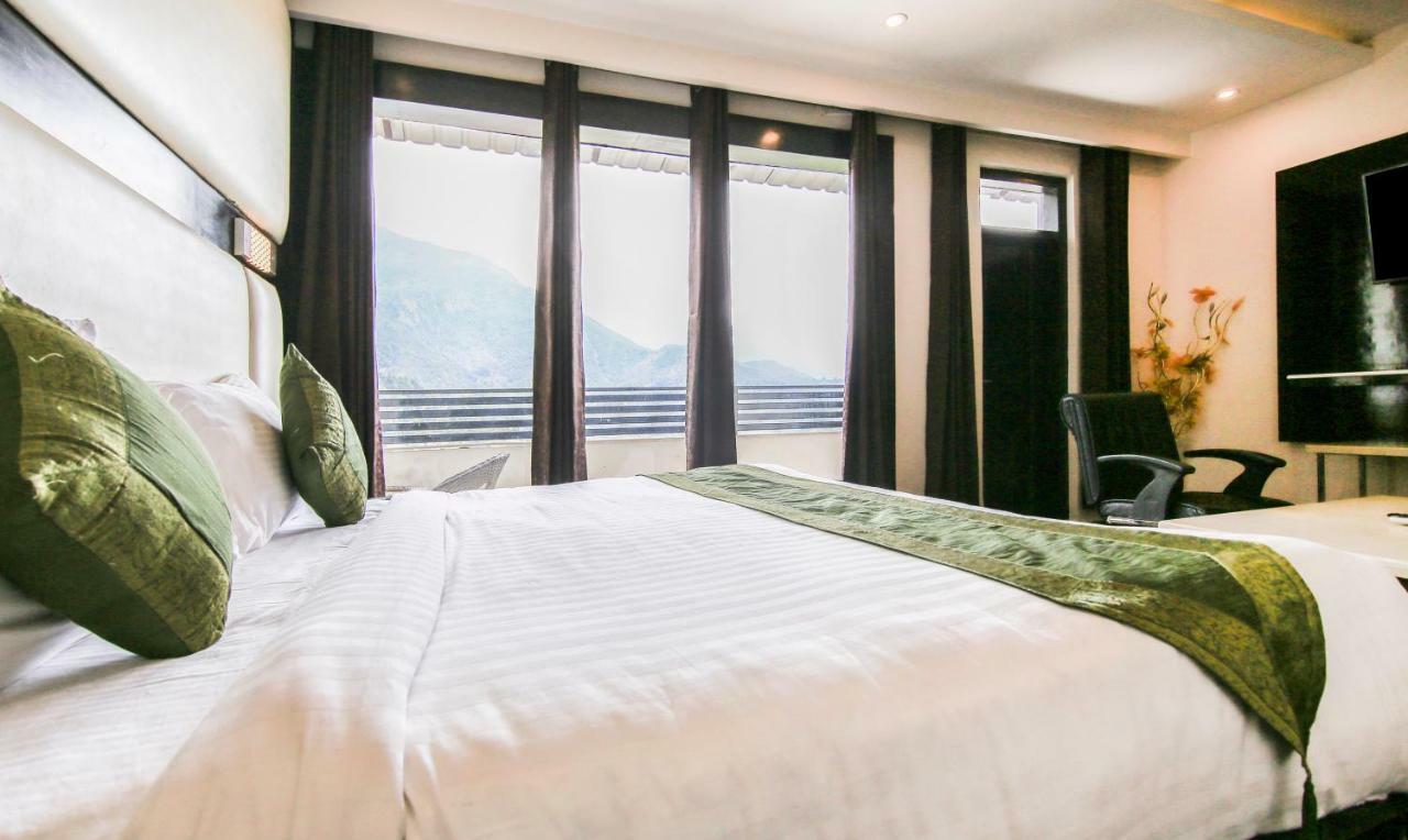 Lavish Inn 다람샬라 외부 사진